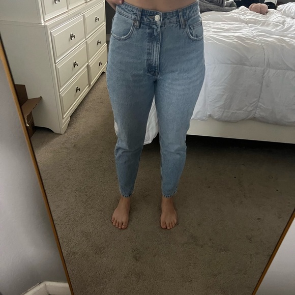 Zara Denim - Zara Mom Jean